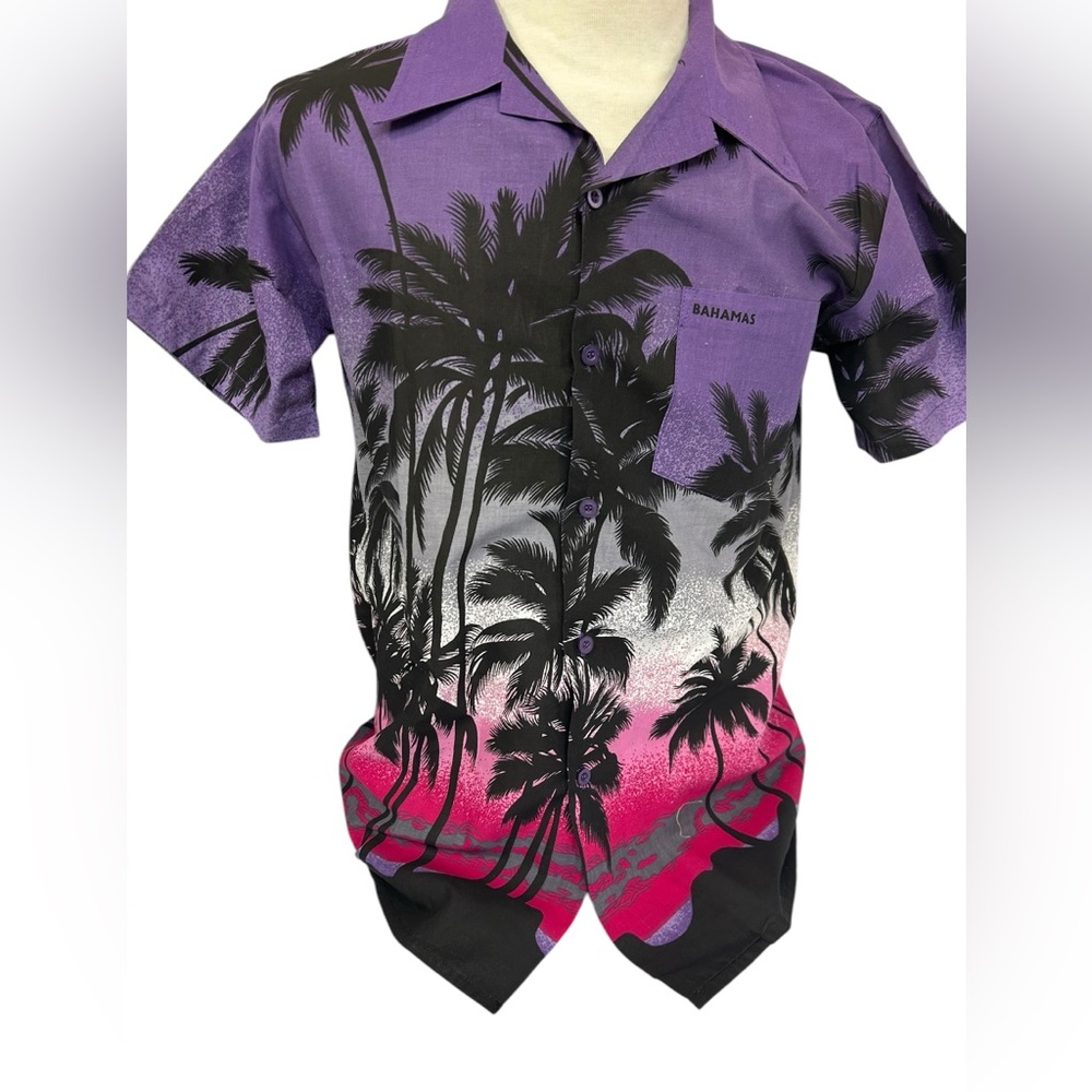 Island Dreams Aloha Hawaiian Bahamas Red Shirt L Palm Trees Purple, Black, Pink